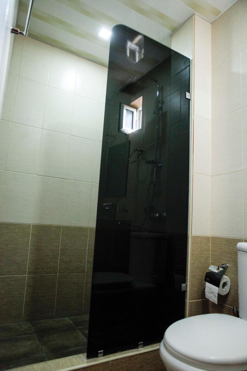 Family Mini-Hotel Martirosyan'S And Tours Erevan Exterior foto